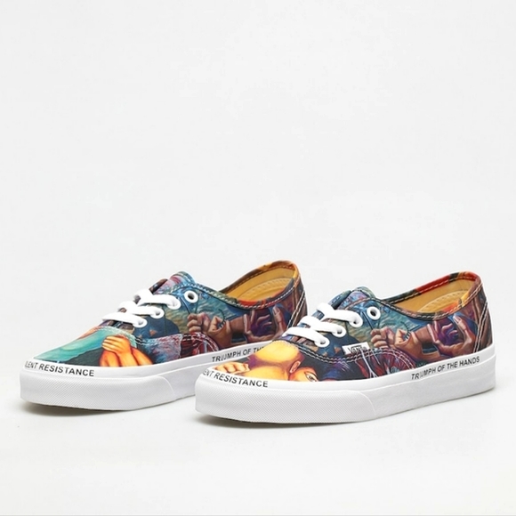 HP🌻VANS X MOCA Women's SIZE 6 - Picture 2 of 8